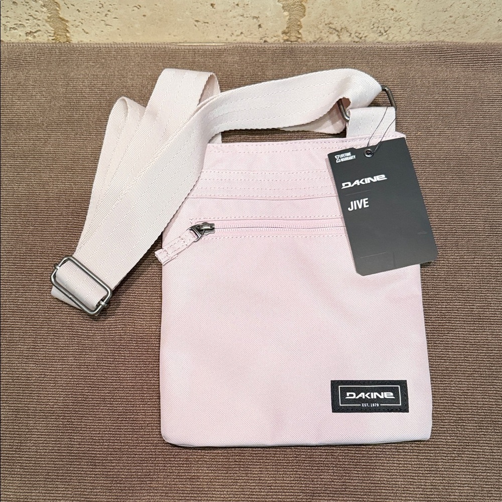 Dakine Jive Light Pink Crossbody Shoulder Bag- brand new